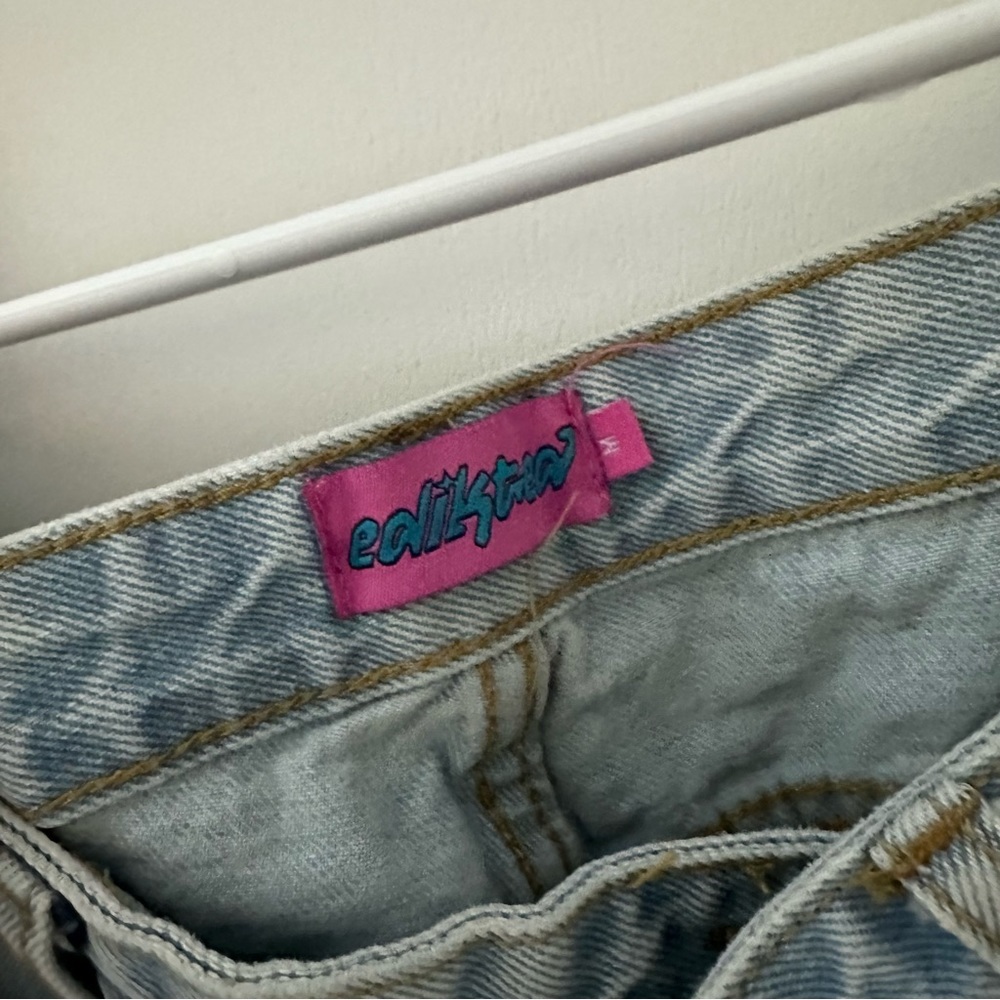 Edikted Crossed Over Mom Jeans - Picture 7 of 7